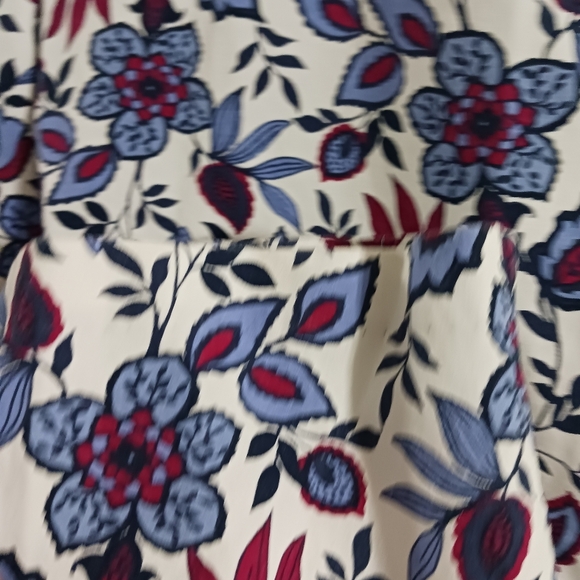 Khakis by GAP slim city floral pants - Picture 6 of 9